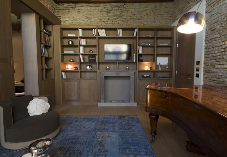 Mussi contract project: Relais San Maurizio room interiors furniture